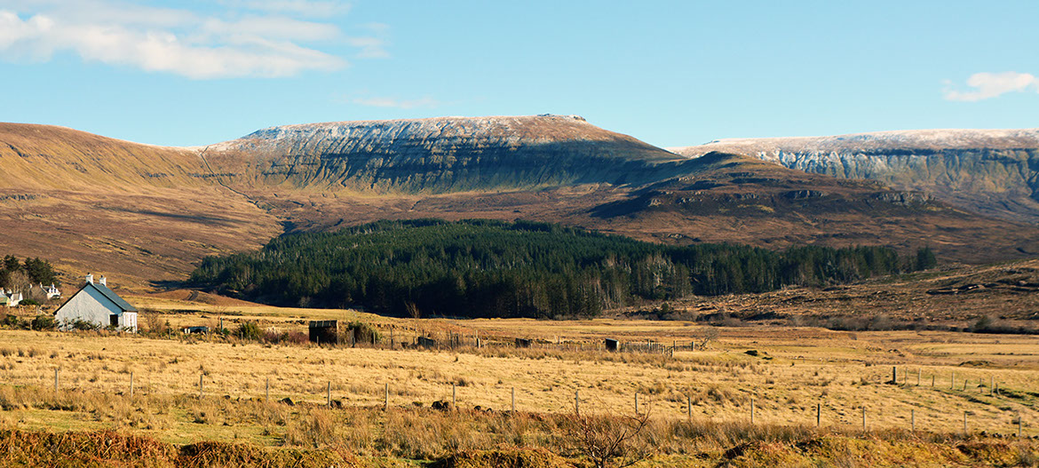 Half of Three self catering accommodation offers stunning mountain views of the Isle of Skye