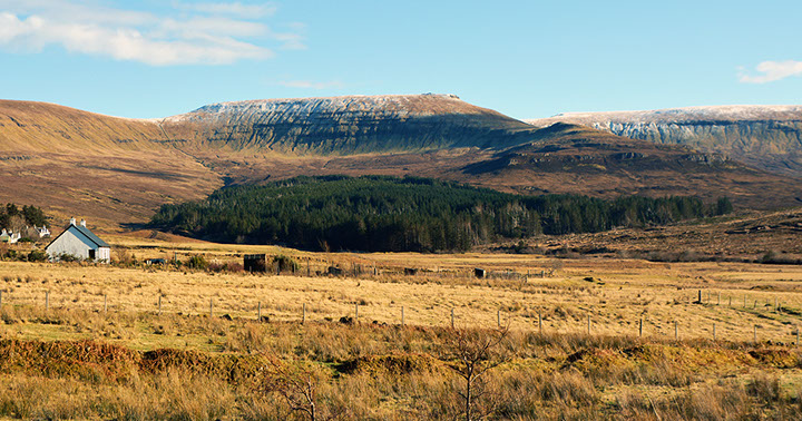 Half of Three self catering accommodation offers stunning mountain views of the Isle of Skye