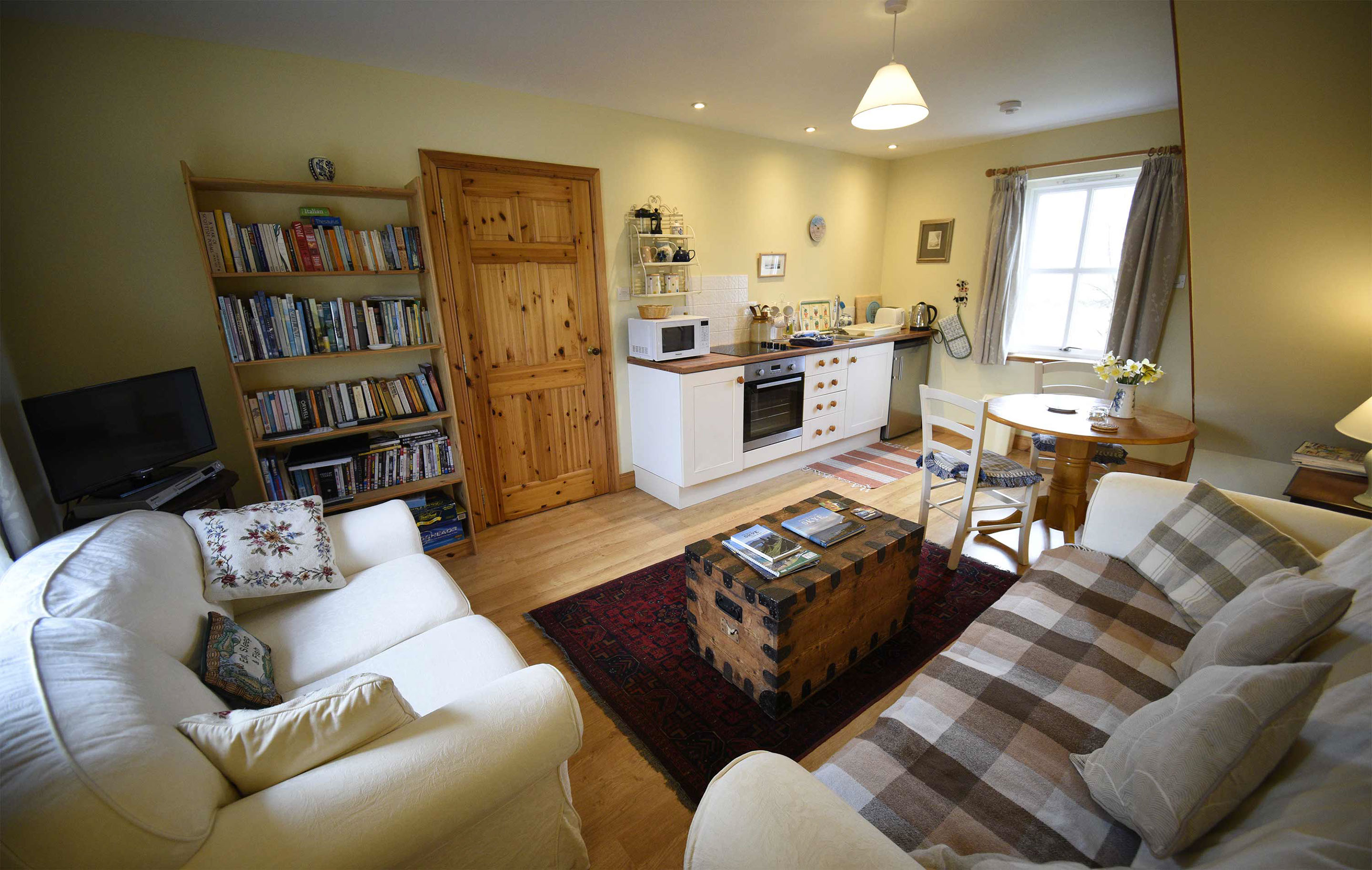 Our Luxury Guest House Accommodation in Portrer contains spacious modern en suite bathrooms